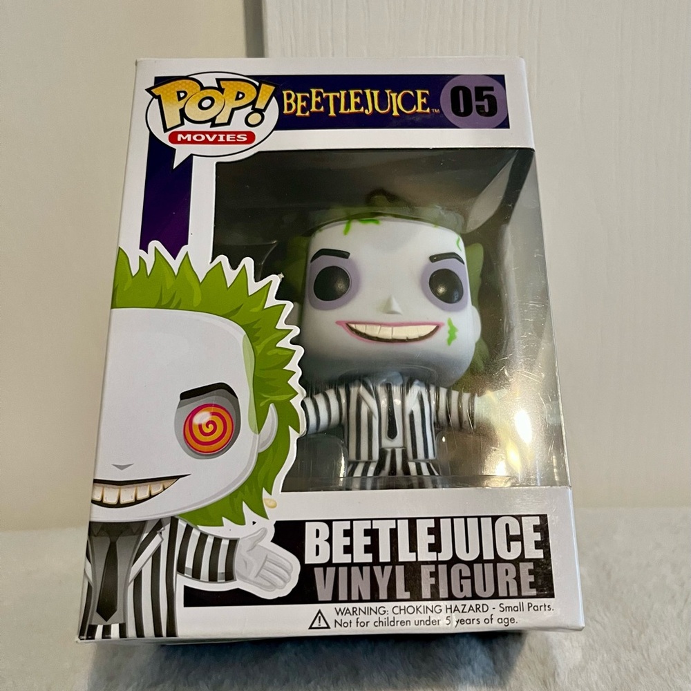 - Beetlejuice funko pop # 05 striped suit NIB Vaulted